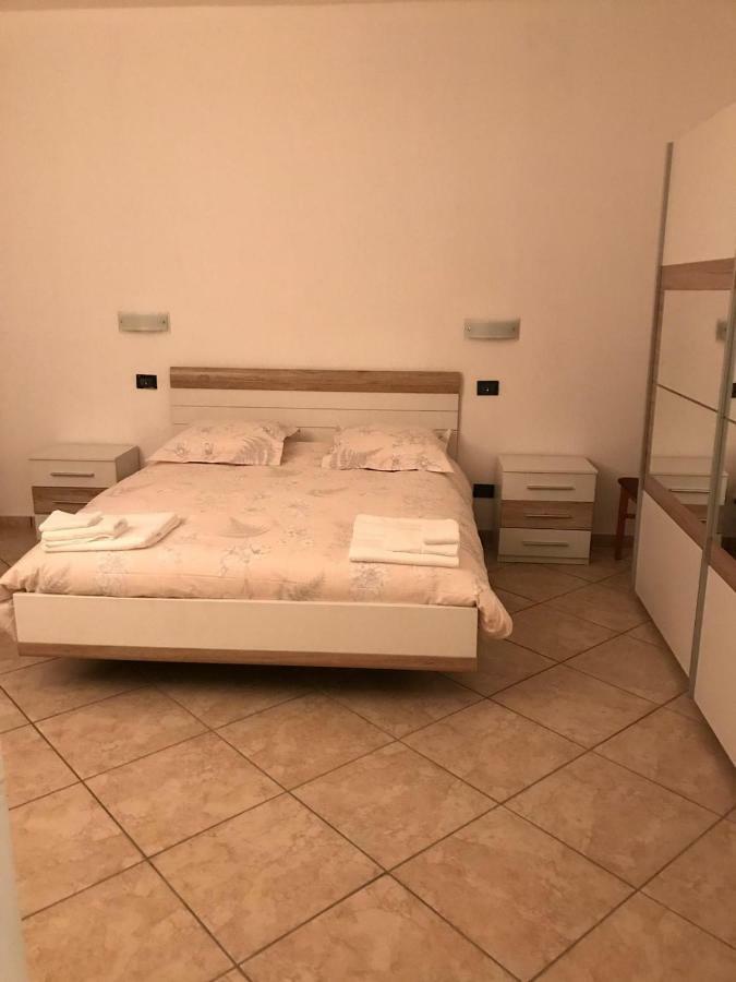 Appartamento Casa Marconi Lovere Esterno foto